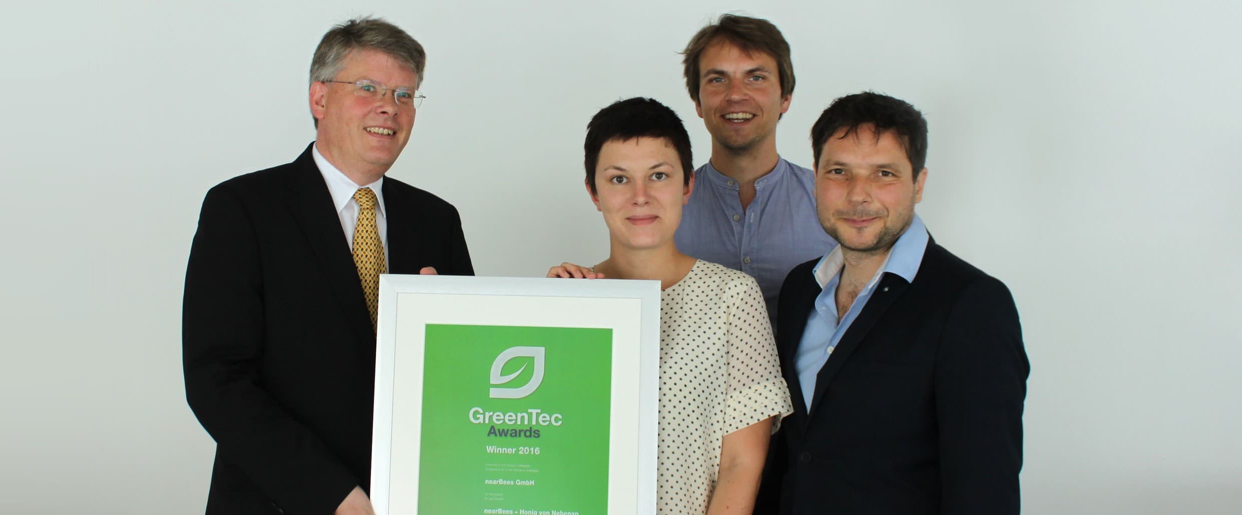 nearBees gewinnt GreenTec Award