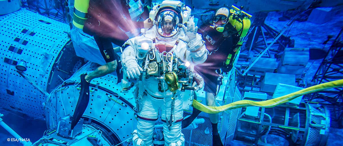 Technologie-Transfer: Von der Erde in den Weltraum und vom Weltraum zur Erde