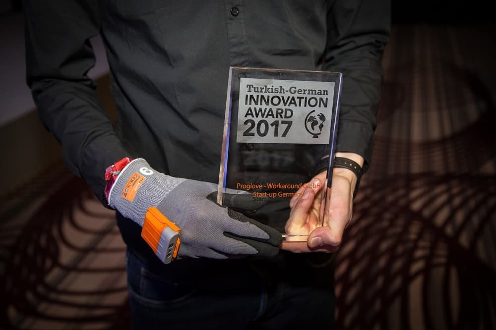 ProGlove wird mit dem Deutsch-Türkischen Innovationspreis ausgezeichnet