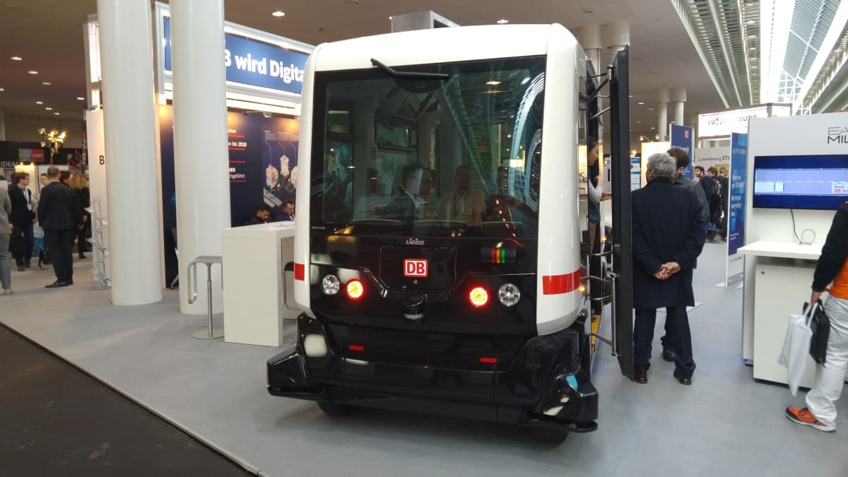 CeBIT 2017: Vom Liefer-Roboter bis zum HighTech-Lumpensammler