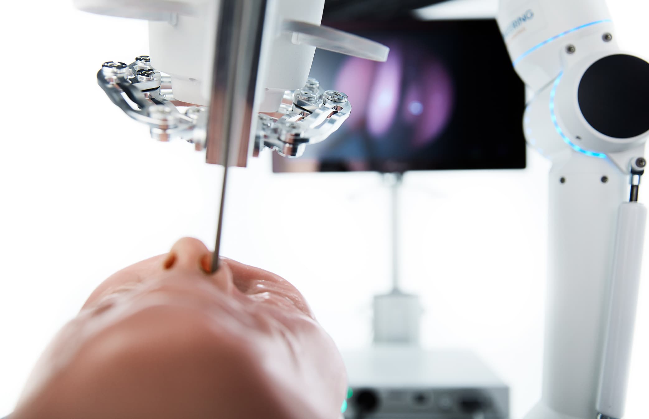 Medizinrobotik-Startup Medineering von Brainlab übernommen