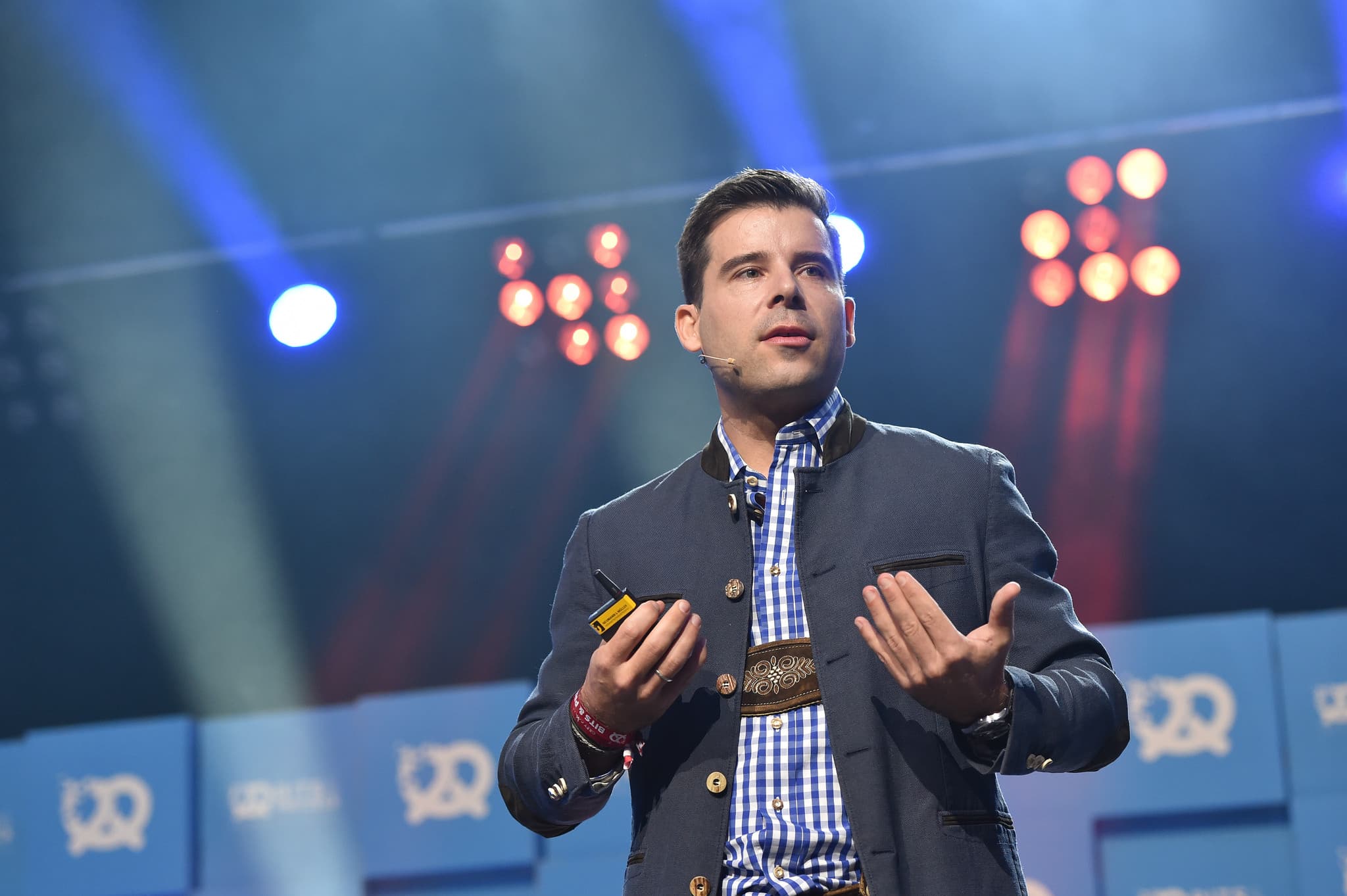 Interview mit Felix Haas: G’scheit Investorengeld sammeln – So holst Du Dir Geld
