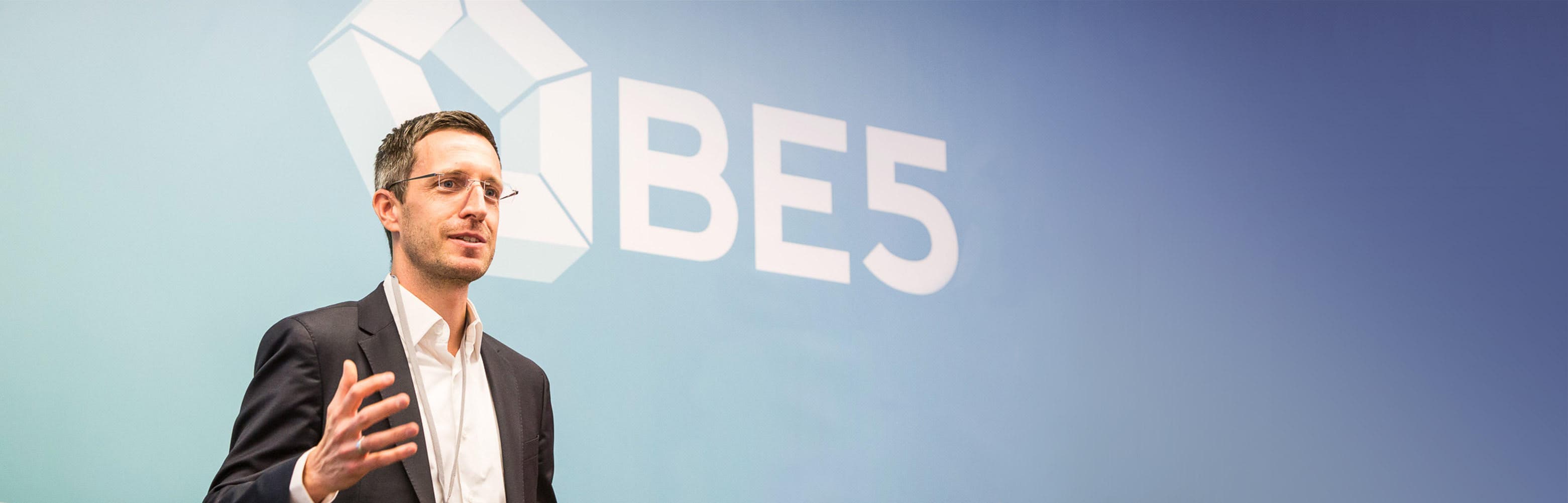 Gemeinsam innovative Lösungen entwickeln — Dr. Manuel Götzendörfer über BE5