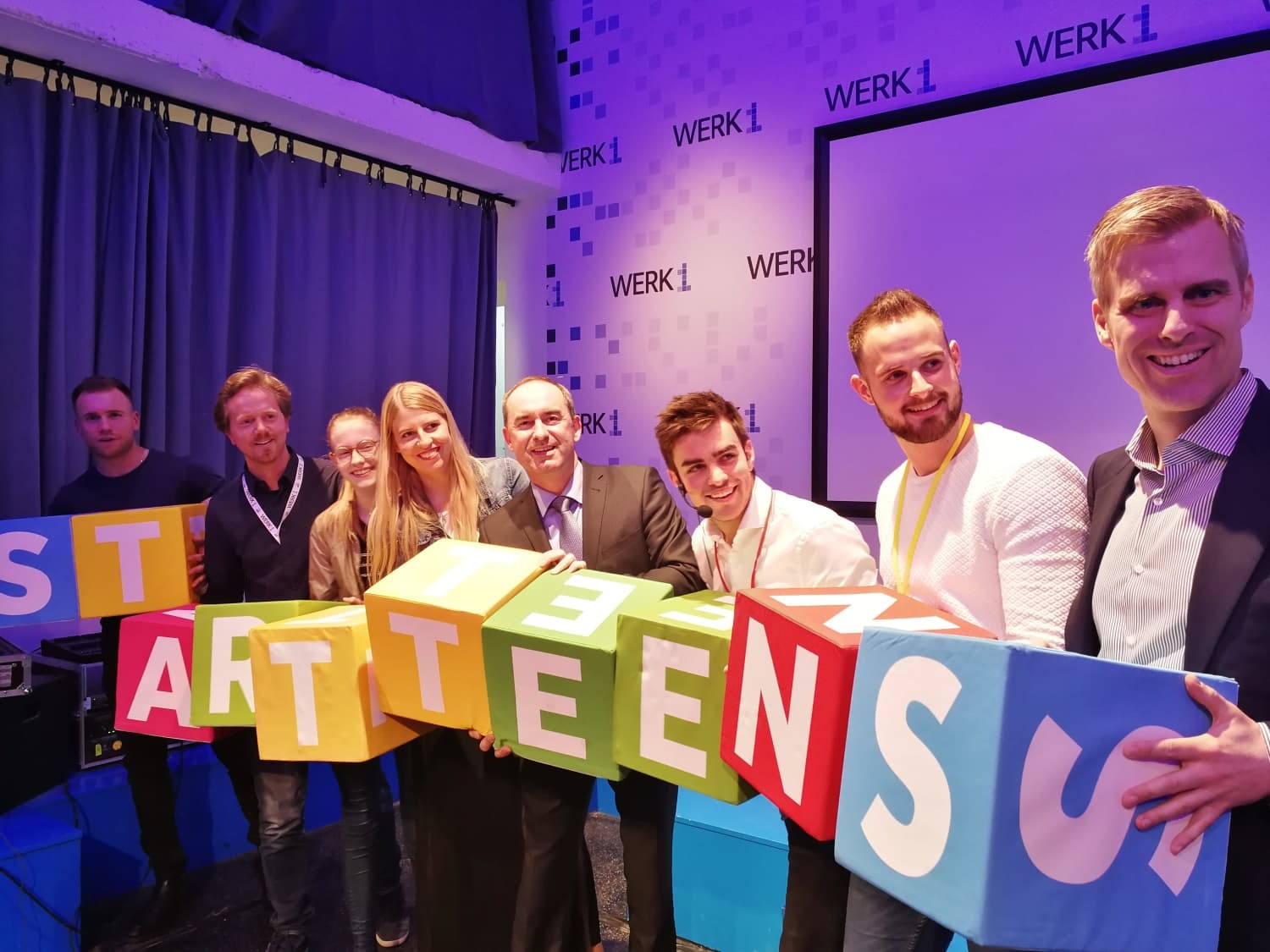 Hubert Aiwanger zu Gast bei Startup-Teens