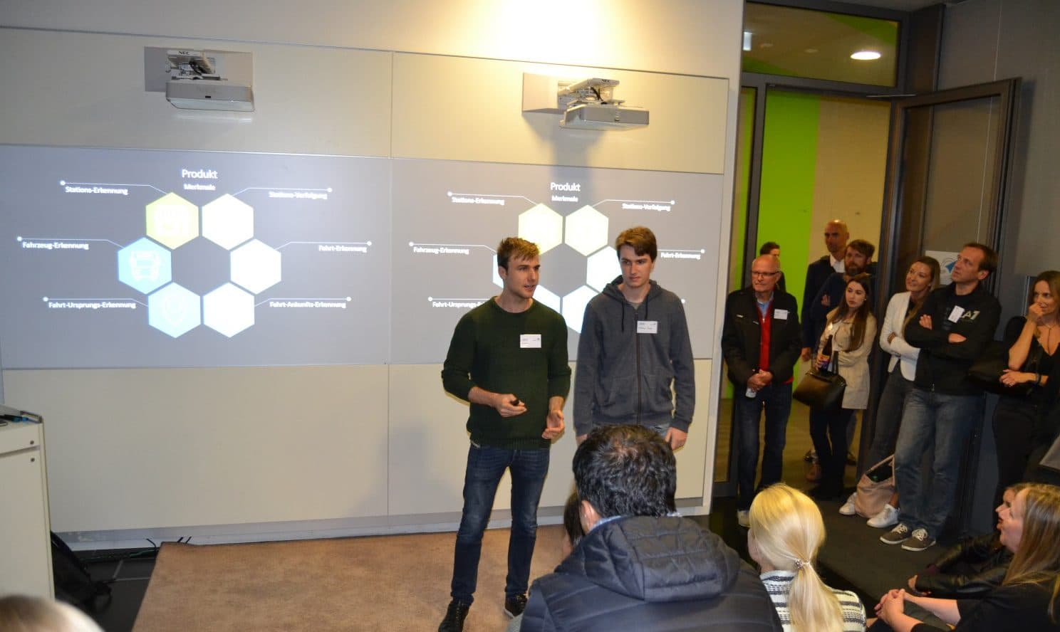 Pitcht beim Sommerfest von Baystartup und dem MTZ