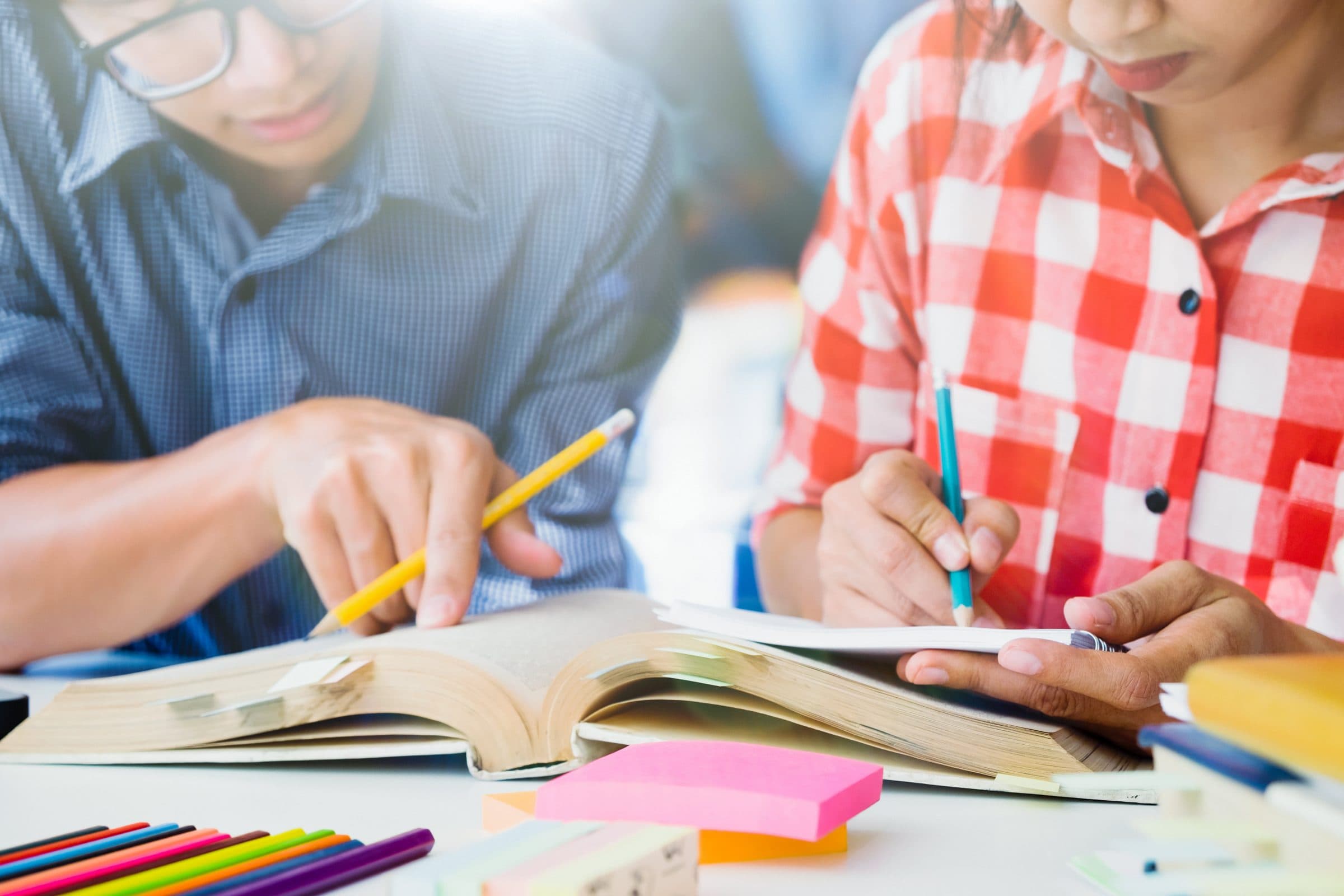 Studysmarter und Stark verlängern Corona-Hilfsangebot