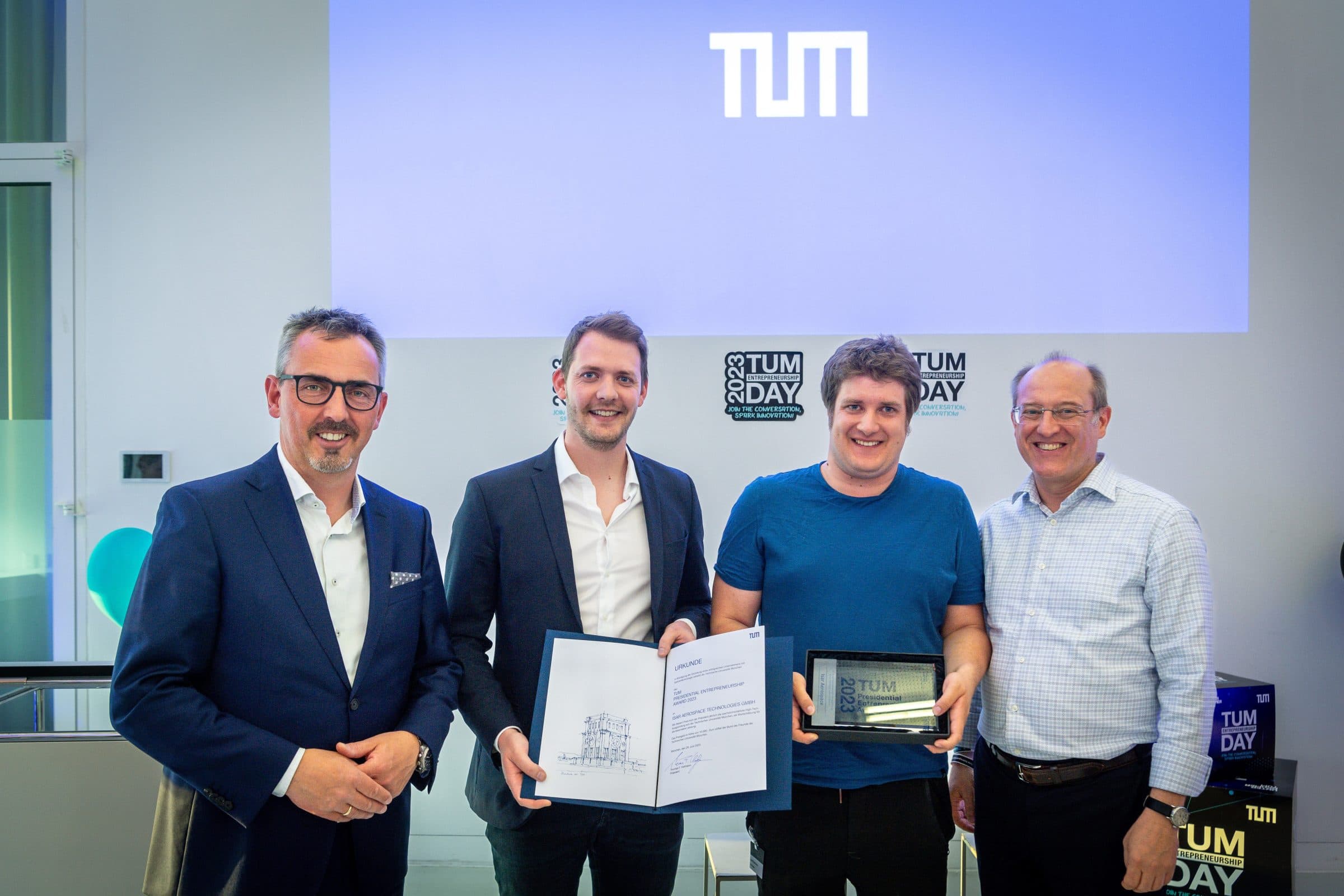 Isar Aerospace erhält TUM Presidential Entrepreneurship Award