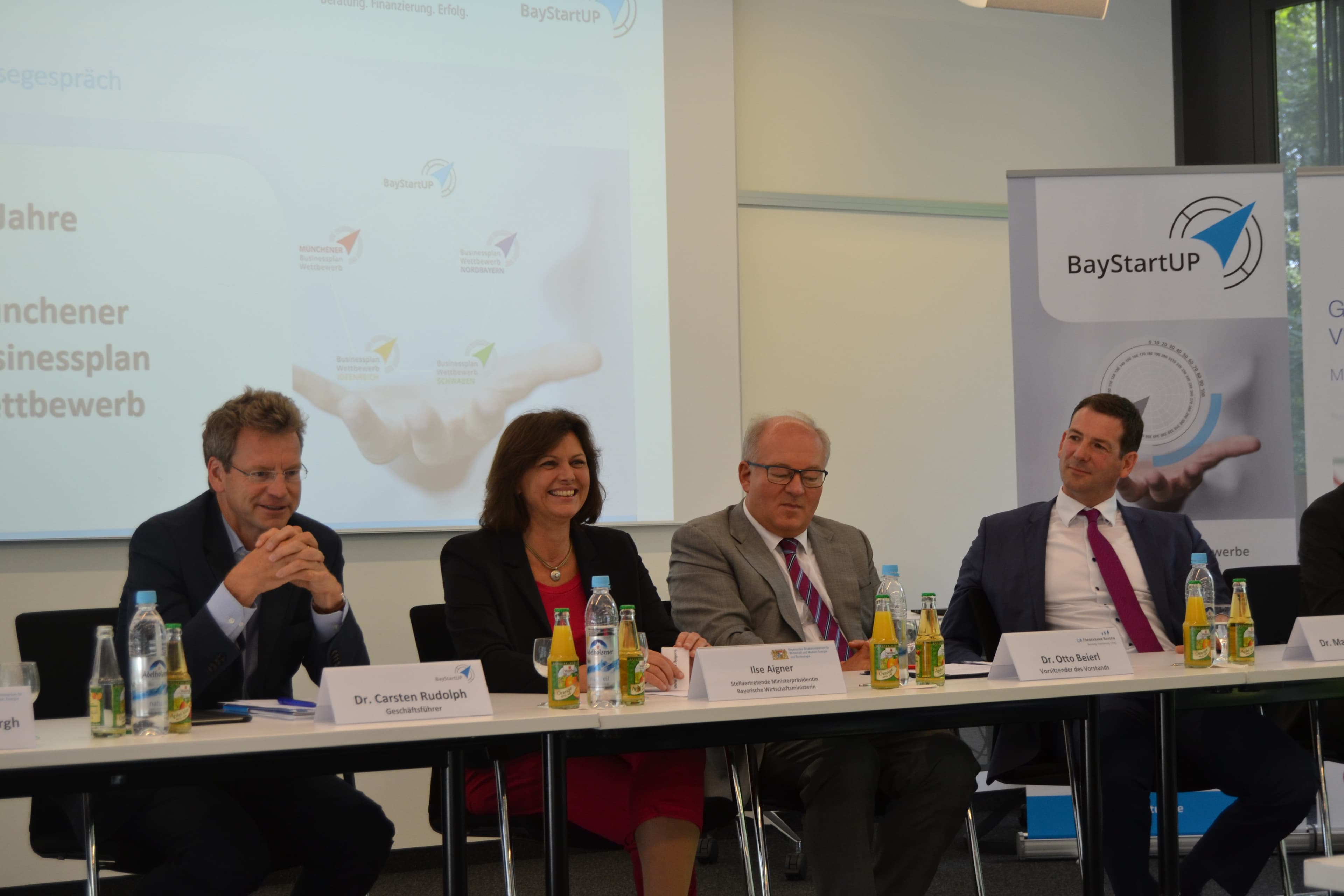 Ilse Aigner zieht Bilanz nach 20 Jahren Münchener Businessplan Wettbewerb