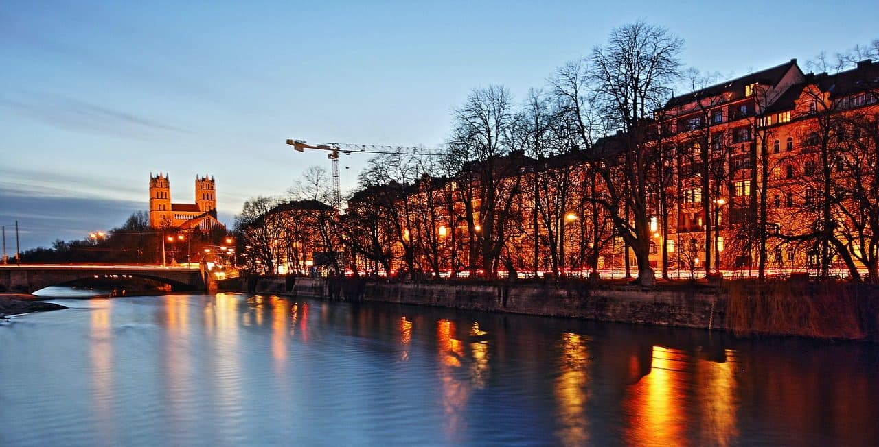 München testet Intelligente Lichtmasten