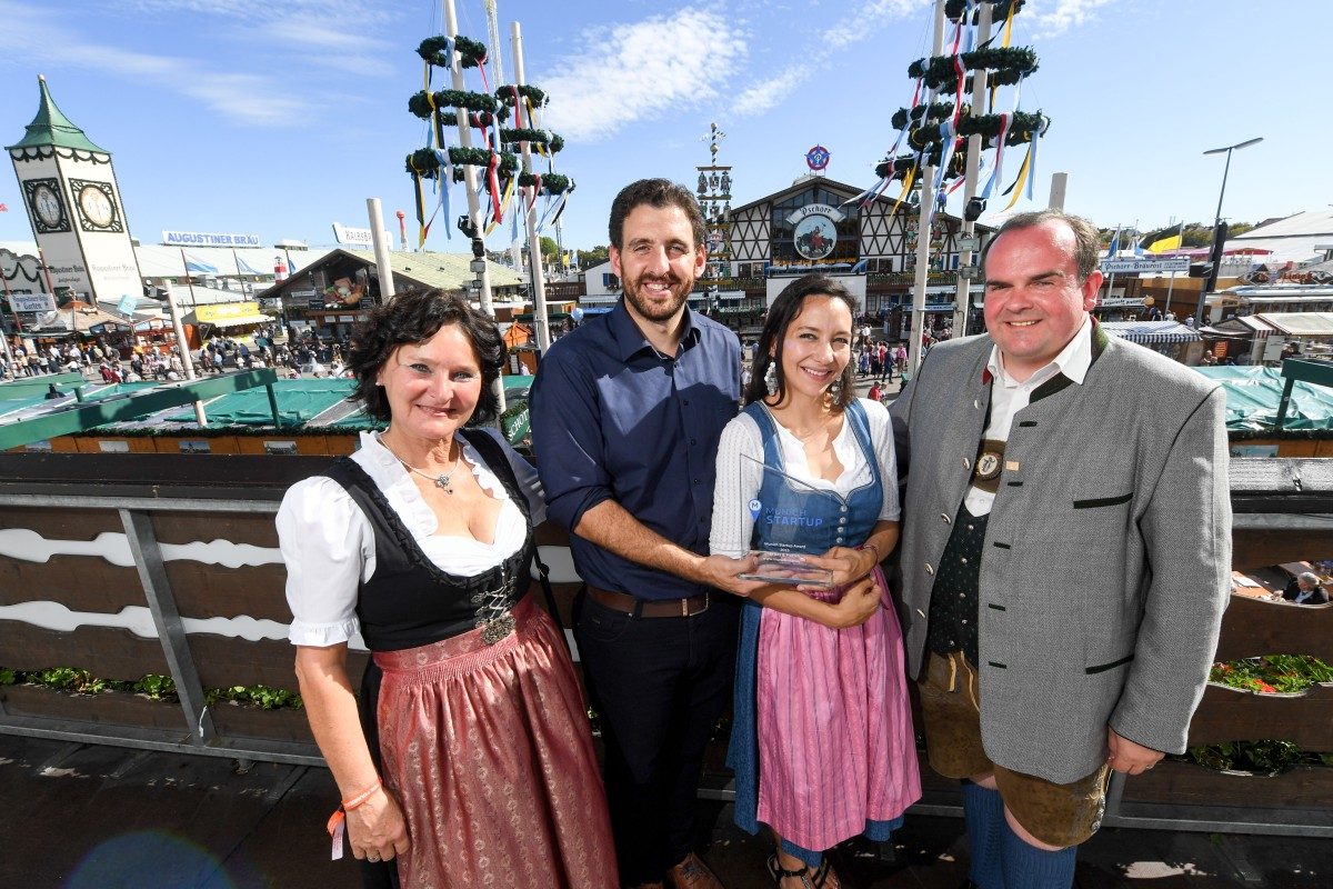 Die glücklichen Gewinner mit Gabriele Böhmer und Clemens Baumgärtner